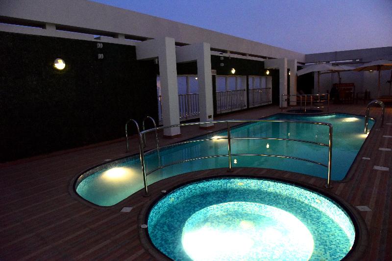 V Hotel Fujairah - Havuz