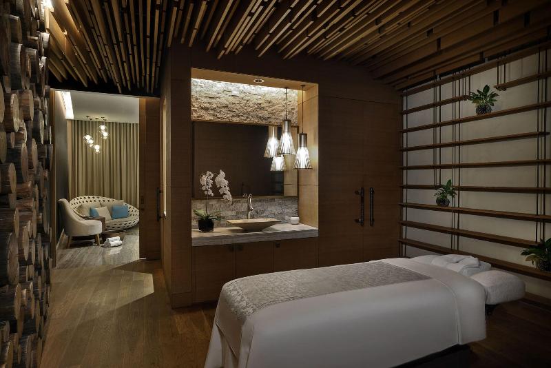 The St. Regis Downtown, Dubai - Aktivite