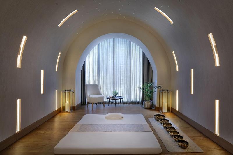 The St. Regis Downtown, Dubai - Aktivite