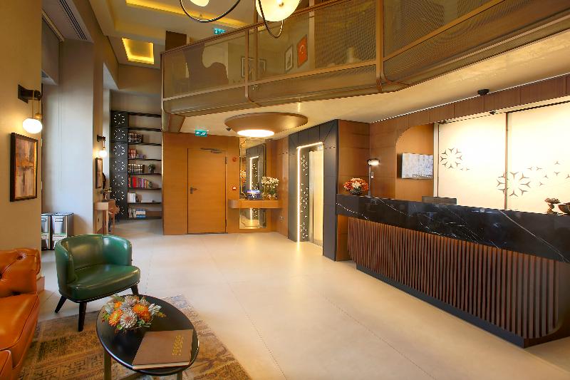 Momento Hotel Golden Horn - Lobi