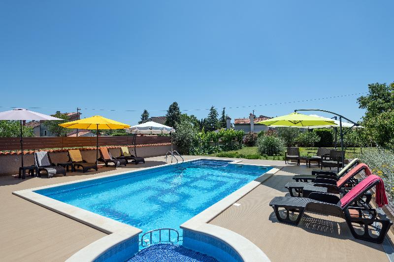 Apartments Neva - Havuz