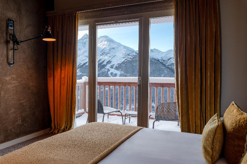 Ily La Rosiere - Oda