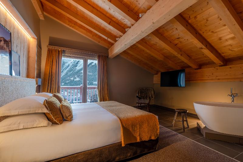 Ily La Rosiere - Oda