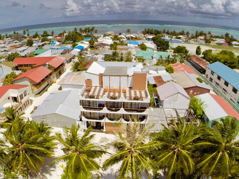 Crystal Sands Beach Hotel - Genel