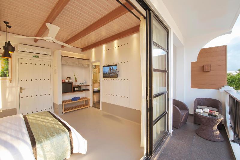 Crystal Sands Beach Hotel - Oda