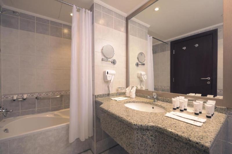 Saja By Warwick Madinah Hotel - Oda