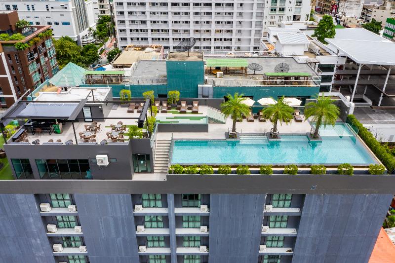 SureStay Plus Hotel by Best Western Sukhumvit 2 - Havuz