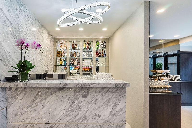 SureStay Plus Hotel by Best Western Sukhumvit 2 - Restoran