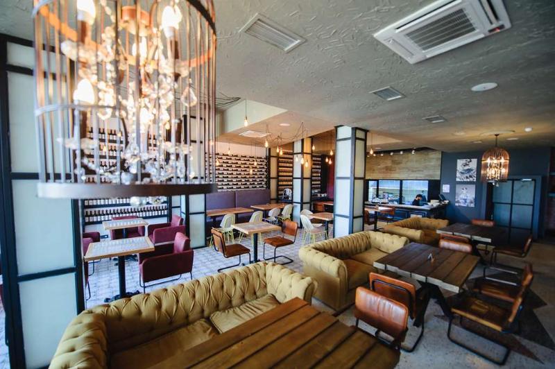 Euphoria Hotel - Lobi