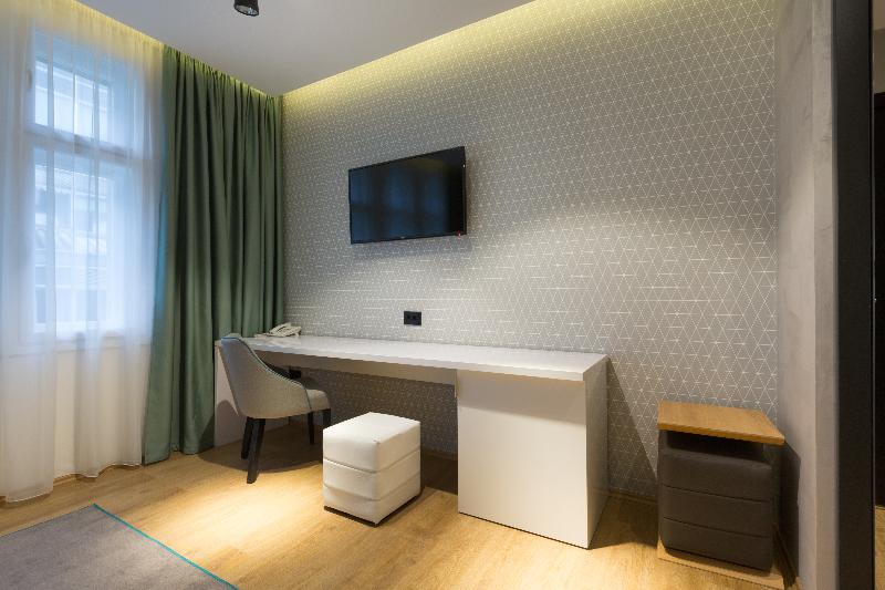 Hotel Capital - Oda