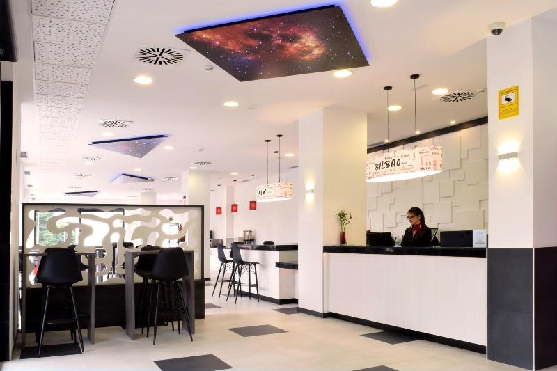 Hotel New Bilbao Airport - Lobi