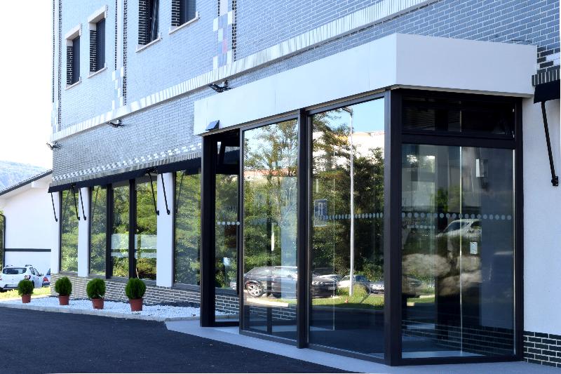 Hotel New Bilbao Airport - Genel