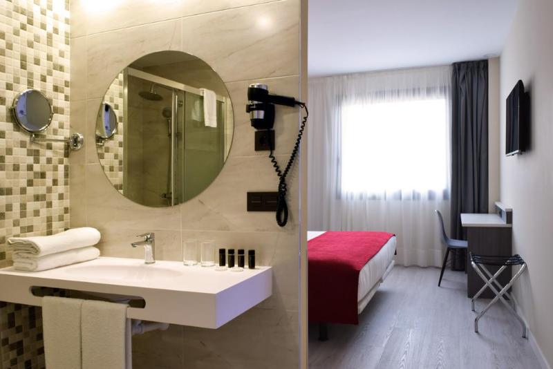 Hotel New Bilbao Airport - Oda