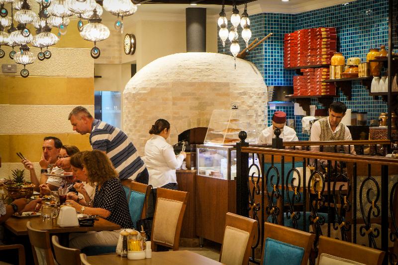 Rose Park Hotel - Al Barsha - Restoran