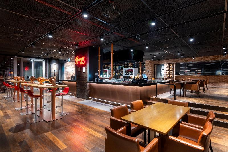 Holiday Inn Doha - The Business Park - Bar