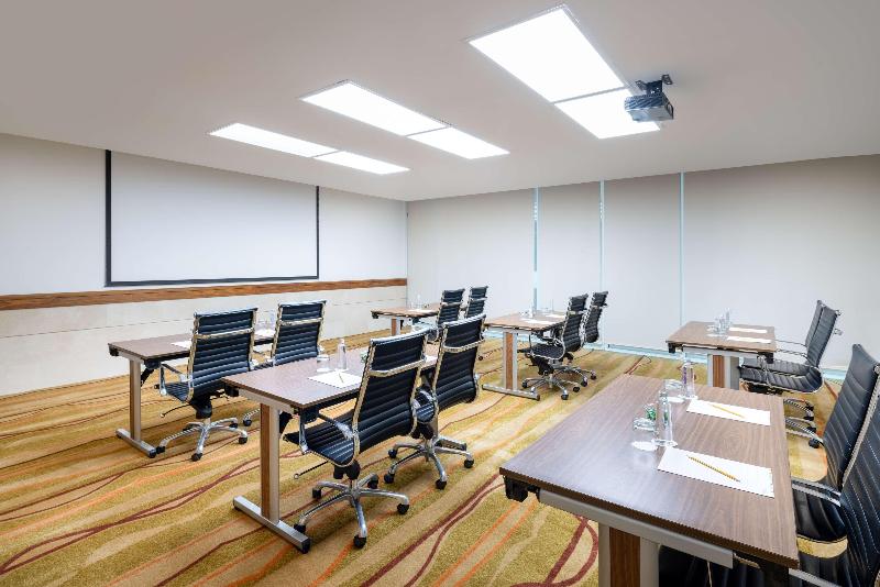 DoubleTree by Hilton Jeddah Al Andalus Mall - Genel