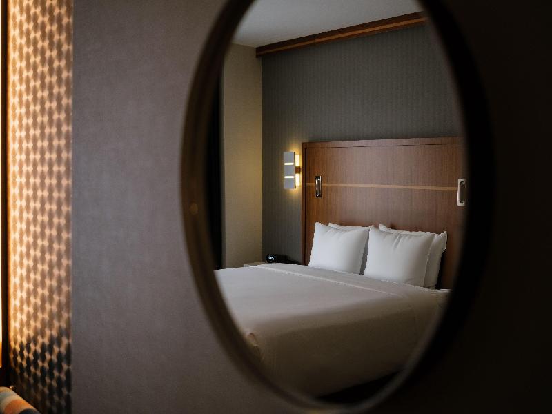 Crowne Plaza HY36 Midtown Manhattan - Oda