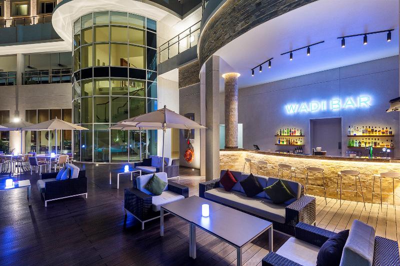 Crowne Plaza Muscat OCEC - Bar