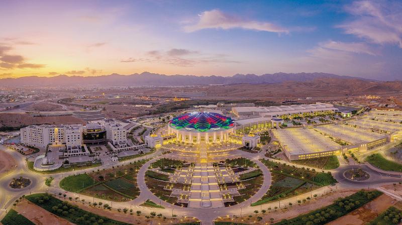 Crowne Plaza Muscat OCEC - Genel