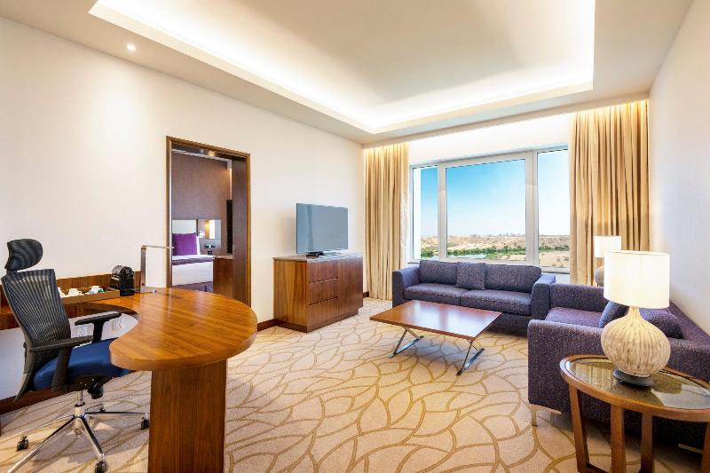 Crowne Plaza Muscat OCEC - Oda