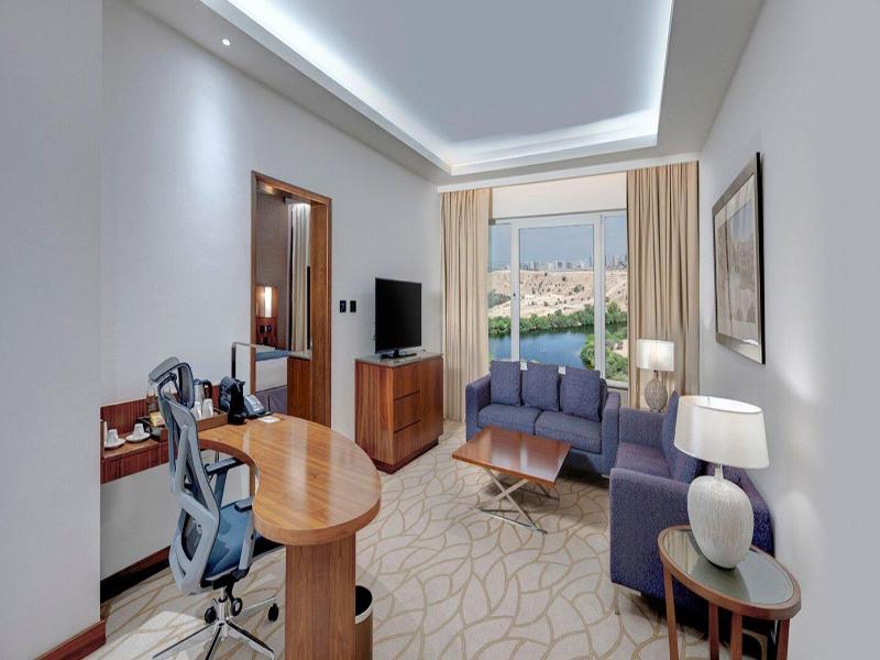 Crowne Plaza Muscat OCEC - Oda