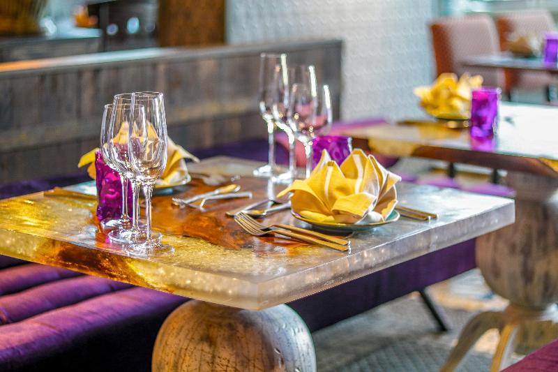 Crowne Plaza Muscat OCEC - Restoran