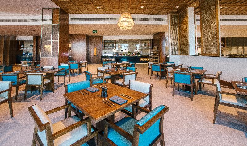 Crowne Plaza Muscat OCEC - Restoran