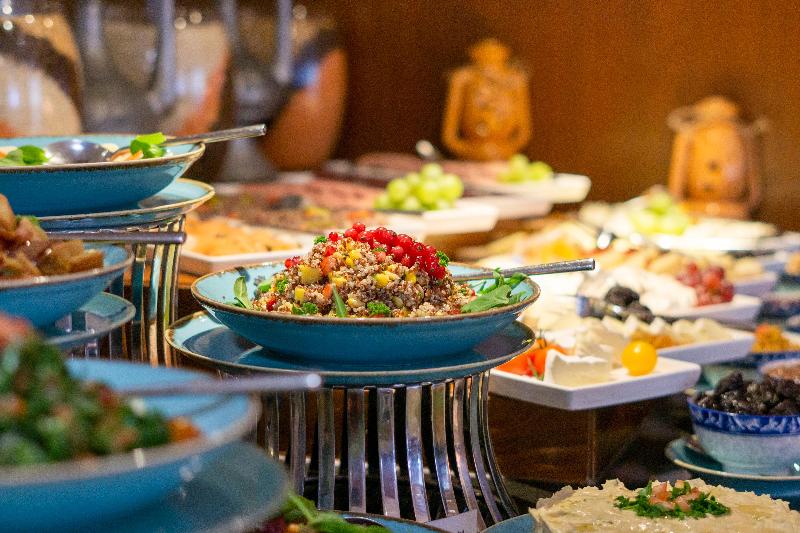 Crowne Plaza Muscat OCEC - Restoran