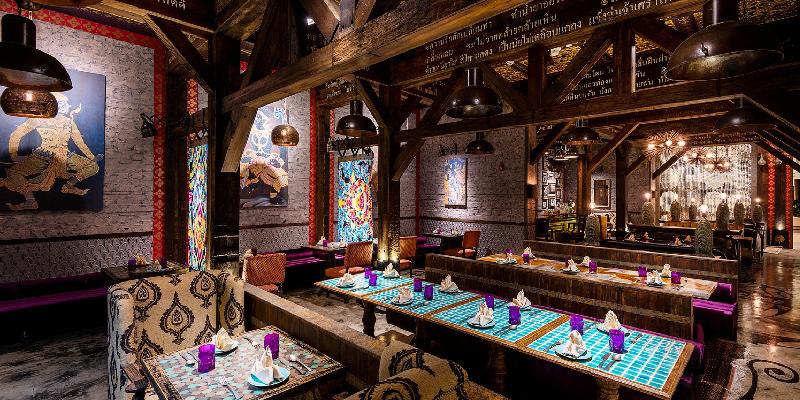Crowne Plaza Muscat OCEC - Restoran