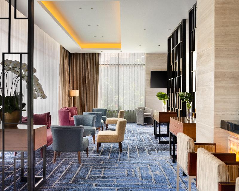 Holiday Inn & Suites Jakarta Gajah Mada - Bar