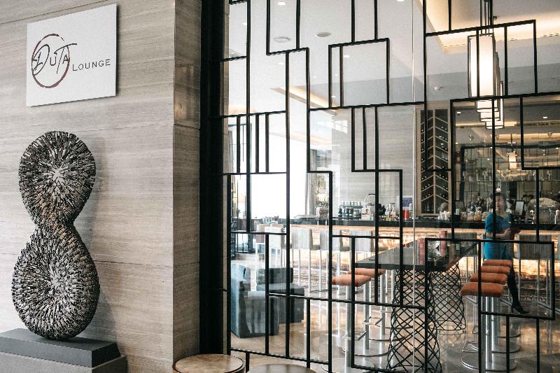 Holiday Inn & Suites Jakarta Gajah Mada - Bar