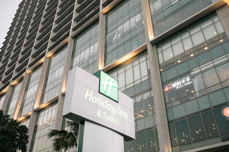 Holiday Inn & Suites Jakarta Gajah Mada - Genel
