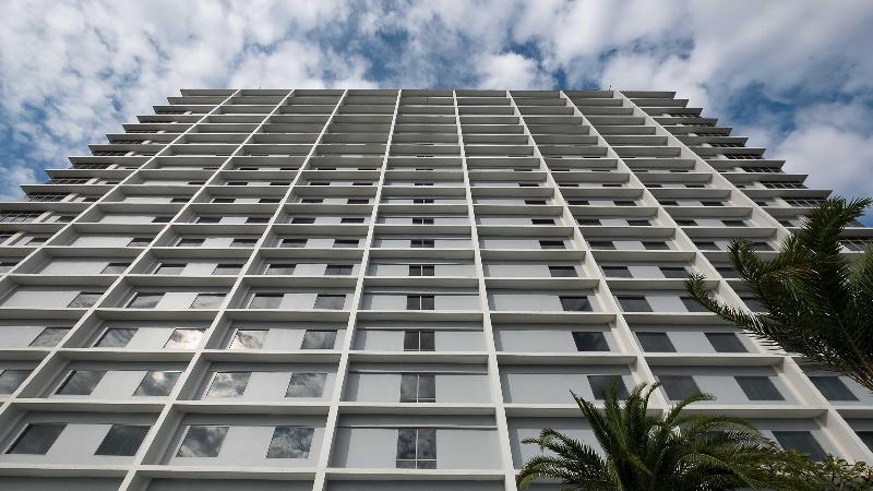 Holiday Inn & Suites Jakarta Gajah Mada - Genel