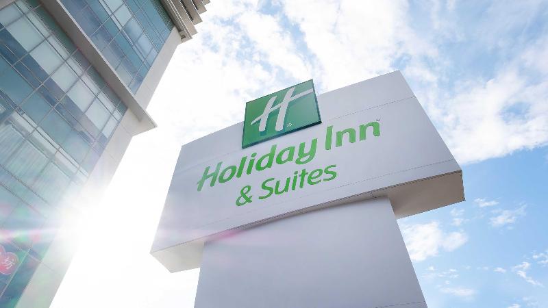 Holiday Inn & Suites Jakarta Gajah Mada - Genel
