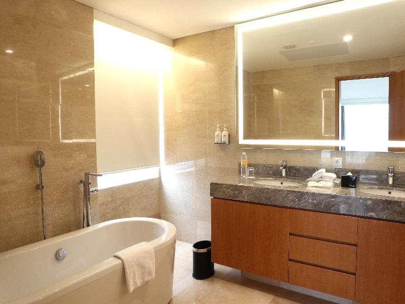 Holiday Inn & Suites Jakarta Gajah Mada - Oda