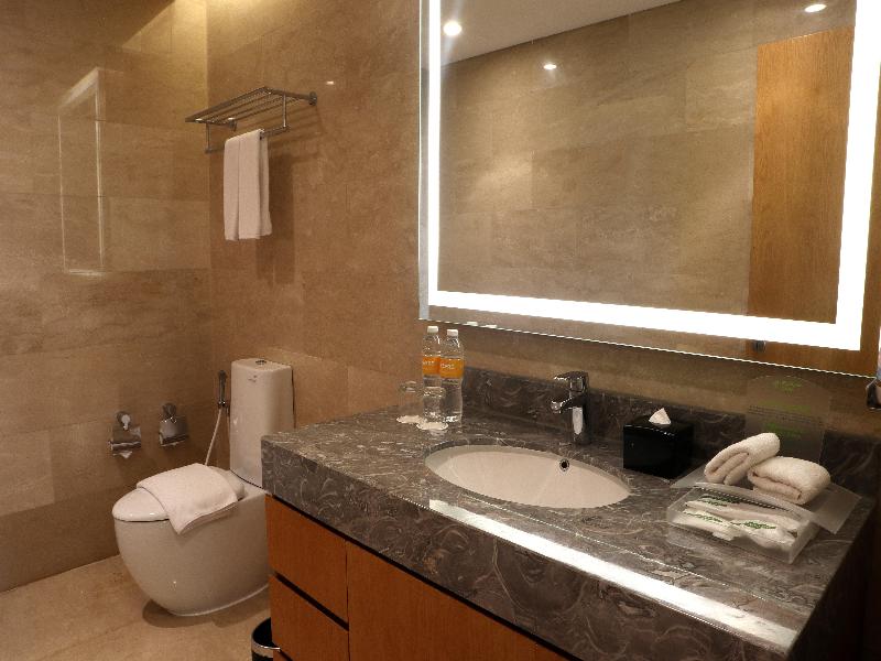 Holiday Inn & Suites Jakarta Gajah Mada - Oda