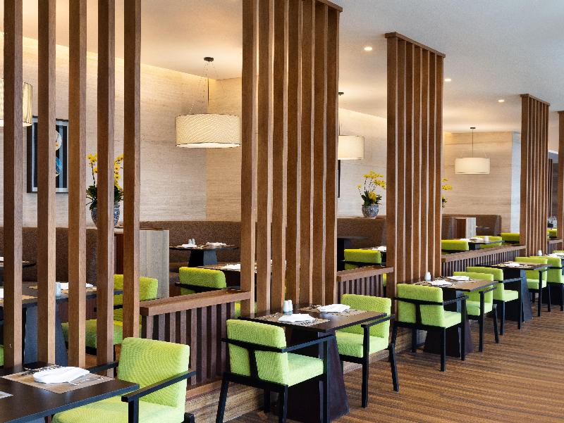 Holiday Inn & Suites Jakarta Gajah Mada - Restoran