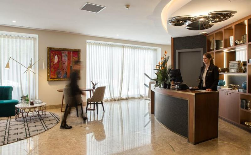 Pestana Porto - A Brasileira Premium City Center - Lobi