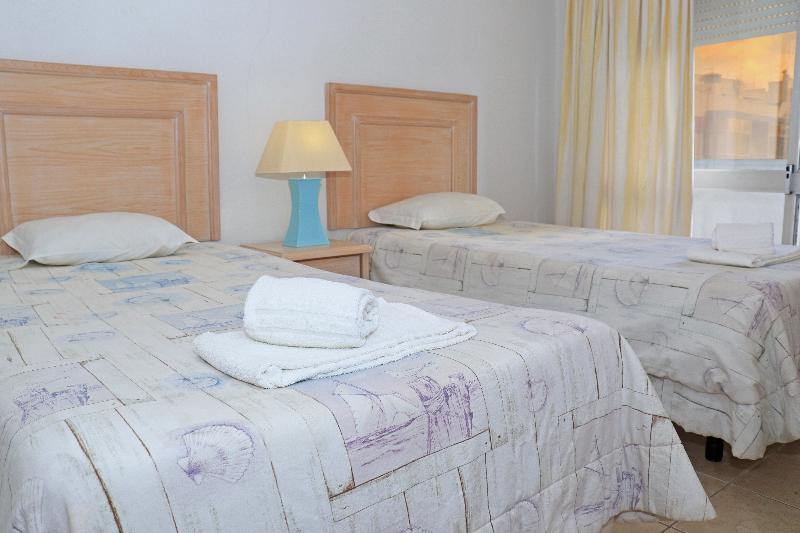 Apartamentos Paula Bela by Garvetur - Oda