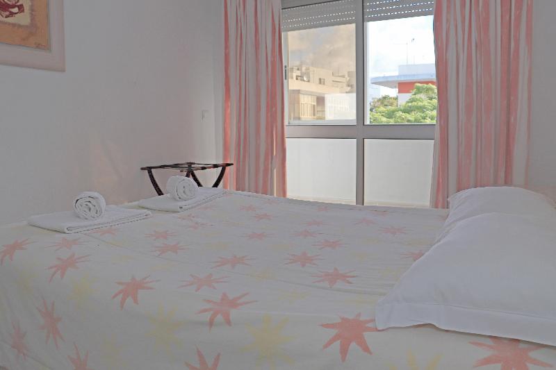 Apartamentos Paula Bela by Garvetur - Oda