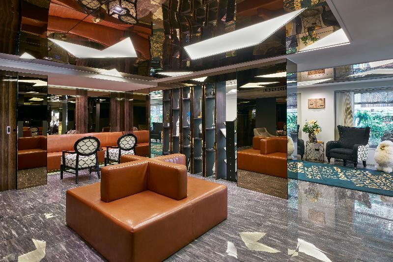 Sora Hotel Silom - Lobi