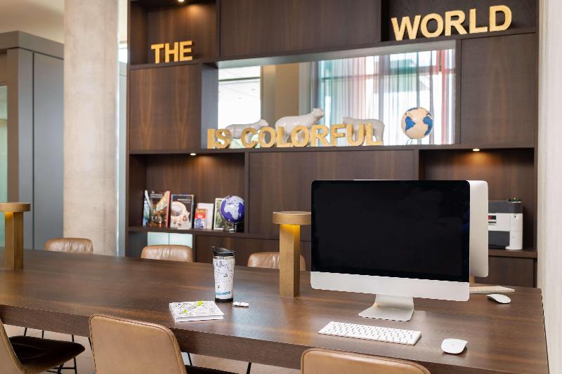Hyatt Place Frankfurt Airport - Lobi