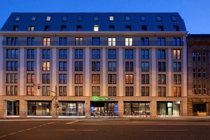 Holiday Inn Express Berlin-Alexanderplatz - Genel