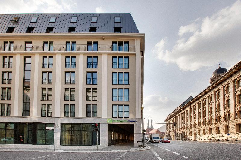 Holiday Inn Express Berlin-Alexanderplatz - Genel