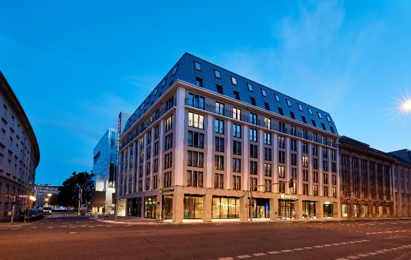 Holiday Inn Express Berlin-Alexanderplatz - Genel
