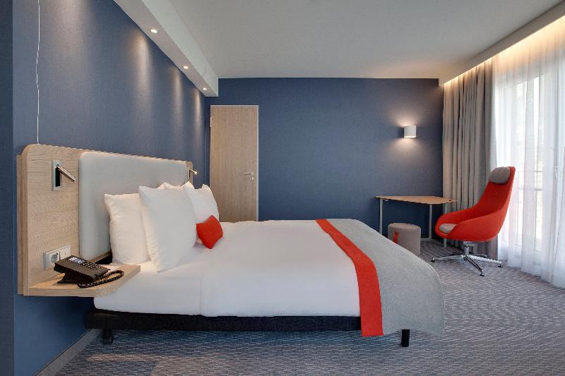 Holiday Inn Express Berlin-Alexanderplatz - Oda