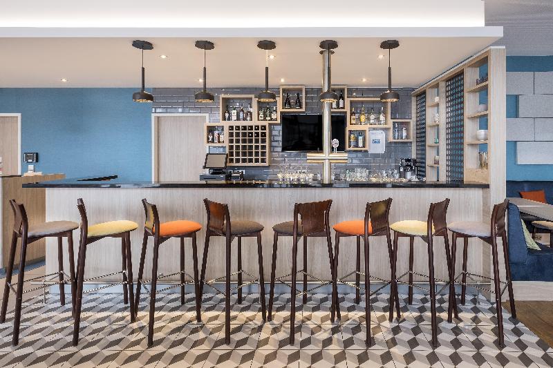 Premier Inn Freiburg City Süd - Bar