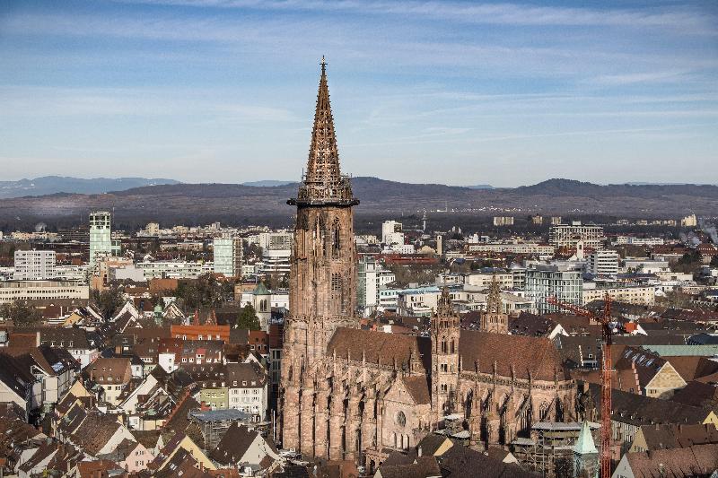 Premier Inn Freiburg City Süd - Genel