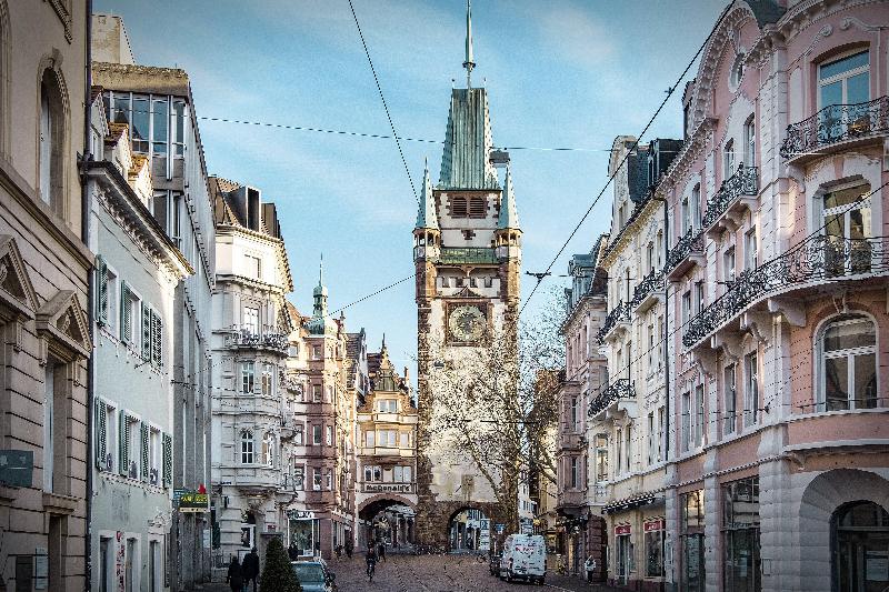 Premier Inn Freiburg City Süd - Genel