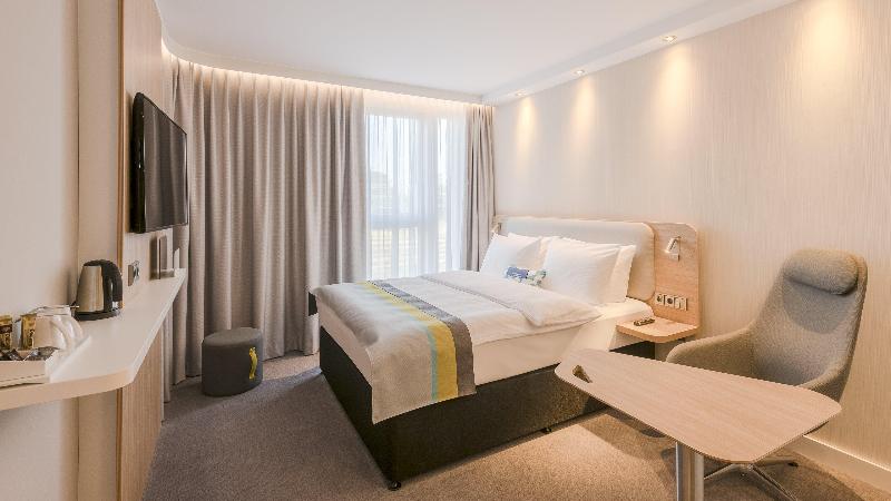 Premier Inn Freiburg City Süd - Oda